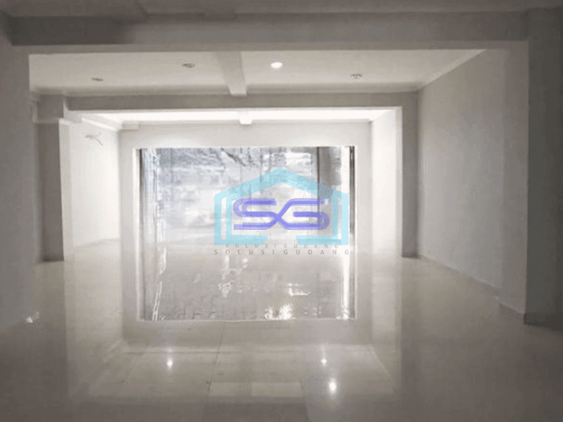 Disewakan Ruang Usaha Luas Tanah 315 m² di Surya Sumantri Bandung
