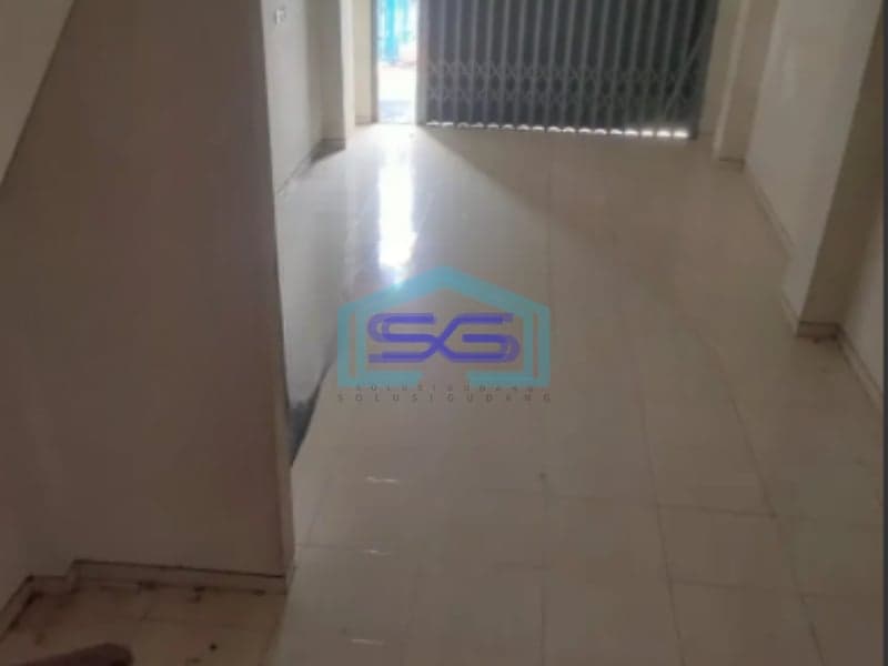 Disewakan Ruko Lokasi Strategis di Dukuh Kupang Surabaya