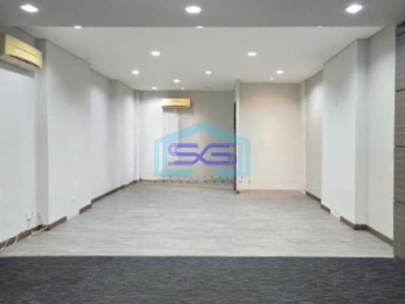 Disewakan Ruko 3 Lantai Luas Bangunan 237 m² Lokasi di Alam Sutera Tangerang
