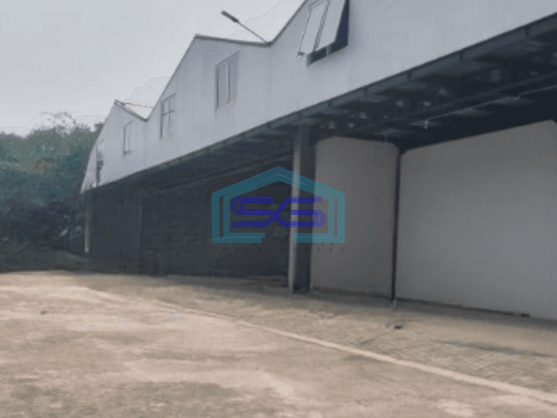 Disewakan Gudang Akses Container Luas Bangunan 342 m² di Tigaraksa Tangerang
