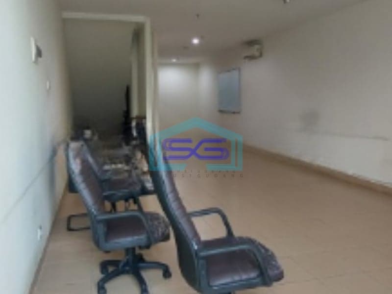Disewakan Cepat Ruko Termurah Rapi Siap Pakai di Kebon Jeruk Jakarta Barat LB 202m2