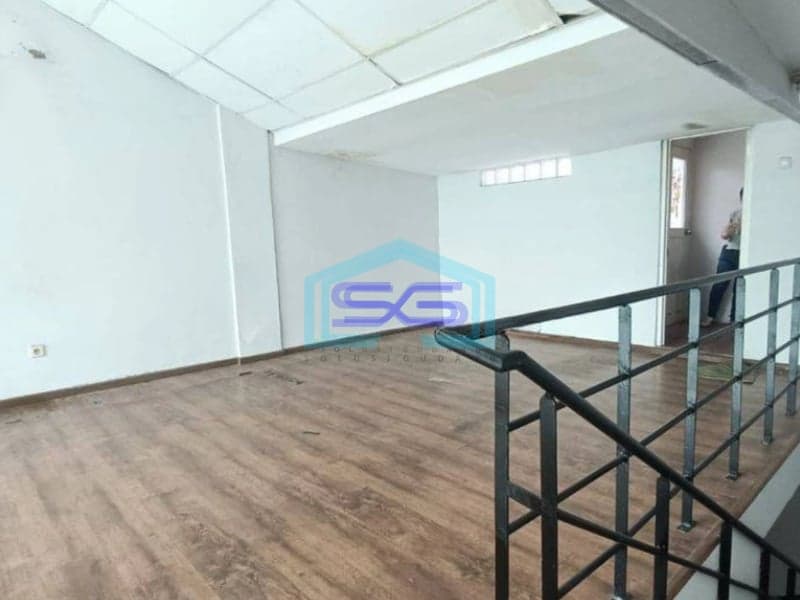 Dijual Ruko Siap Usaha 3 Lantai Di Bsd Tangerang Lokasi Sangat Strategis LB 180m2