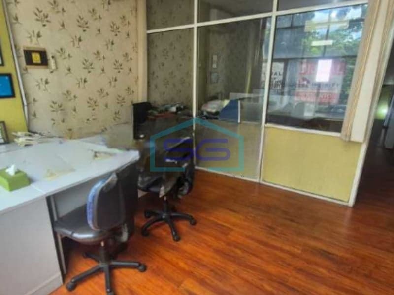 For Sale: 2-Story Shop House, 195 m² Building Area, Located in Pasar Minggu, South Jakarta