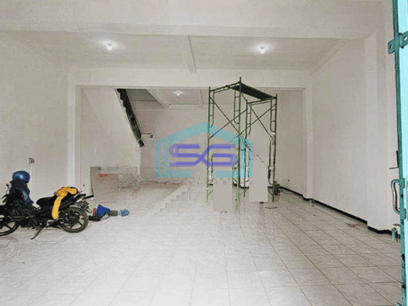 Disewakan Ruko Siap Pakai 2 Lantai Strategis LB 236m2 di Malang
