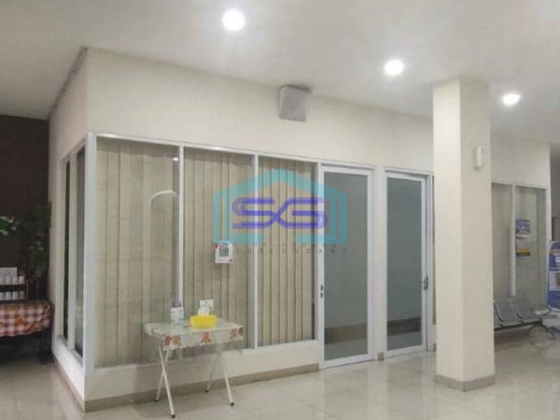 Dijual 2 Ruko Gandeng 4 Lantai di Green Lake Jakarta Barat LB 236m2
