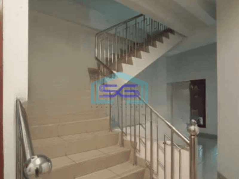 Disewakan Ruko di Tamansari Jakarta Barat Luas Bangunan 390 m²