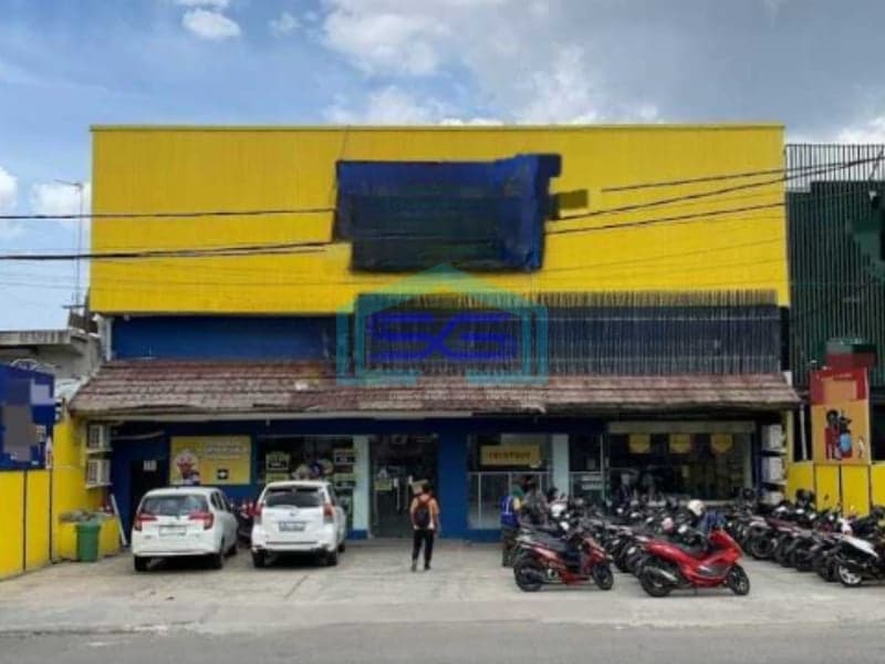 Disewakan Ruko Besar di Pinggir Jalan Raya Jatiasih Bekasi Luas Bangunan  320 m²