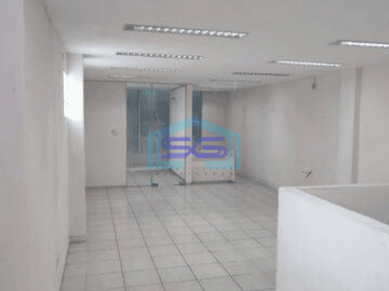 Disewakan Ruko 3 Lantai Di Kawasan Bisnis, Kembangsari, Semarang