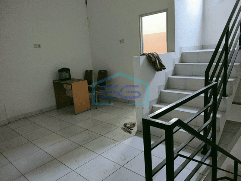 Dijual Ruko 2,5 Lantai di Lokasi Strategis, Jl. Puncak Sekuning Palembang LB 175m2
