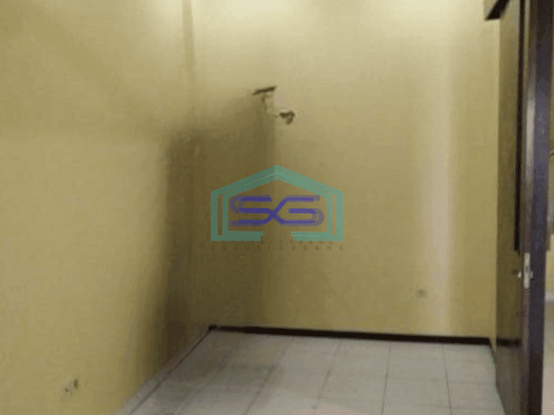 Dijual Ruko Rapih Luas Bangunan 270 m² di Gajah Mada Jakarta Pusat