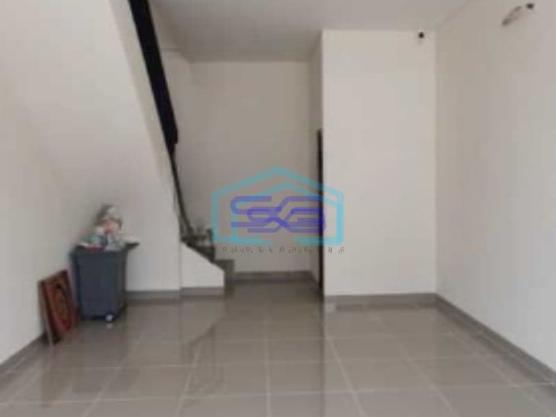 Disewakan Ruko Brand New Lokasi Bagus di Sorento Grande East Gading Serpong Tangerang Luas Bangunan 90 m²