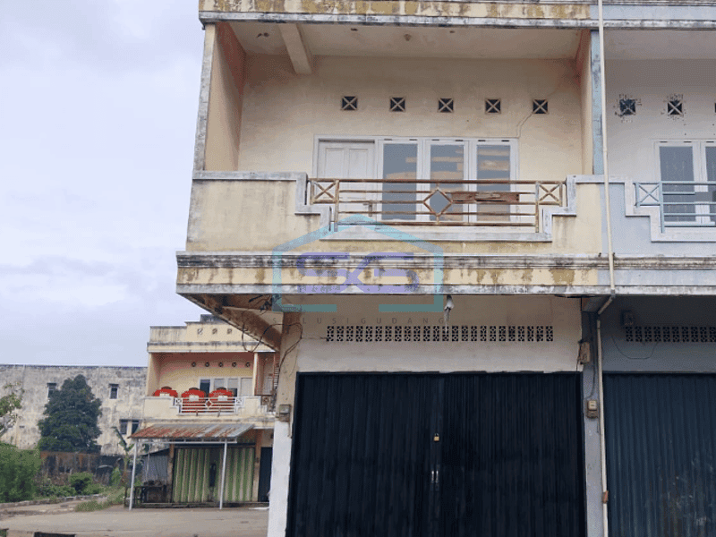 For Sale: 2-Story Shophouse in Palembang, South Sumatra - Land Area 104 m²