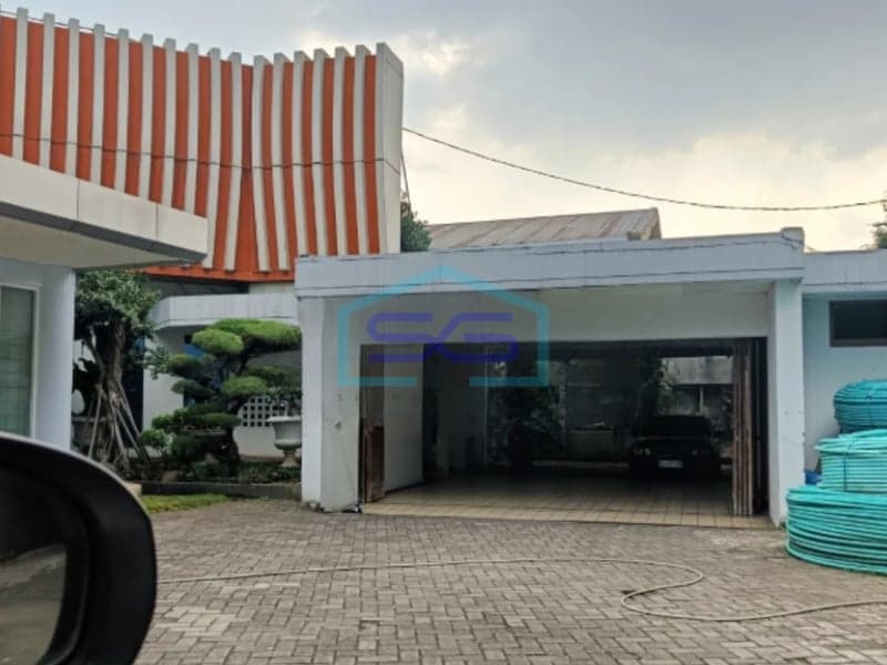 Dijual Kantor di Buah Batu, Bandung Jawa Barat Luas Bangunan 1.180 m2