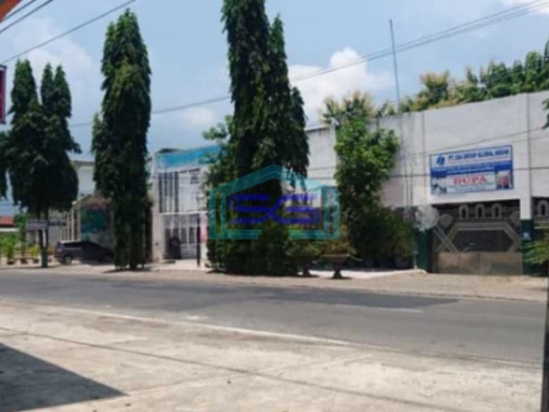 Dijual Cepat Tanah Bonus Ruang Usaha di Kota Tuban Jawa Timur LT 4900m2