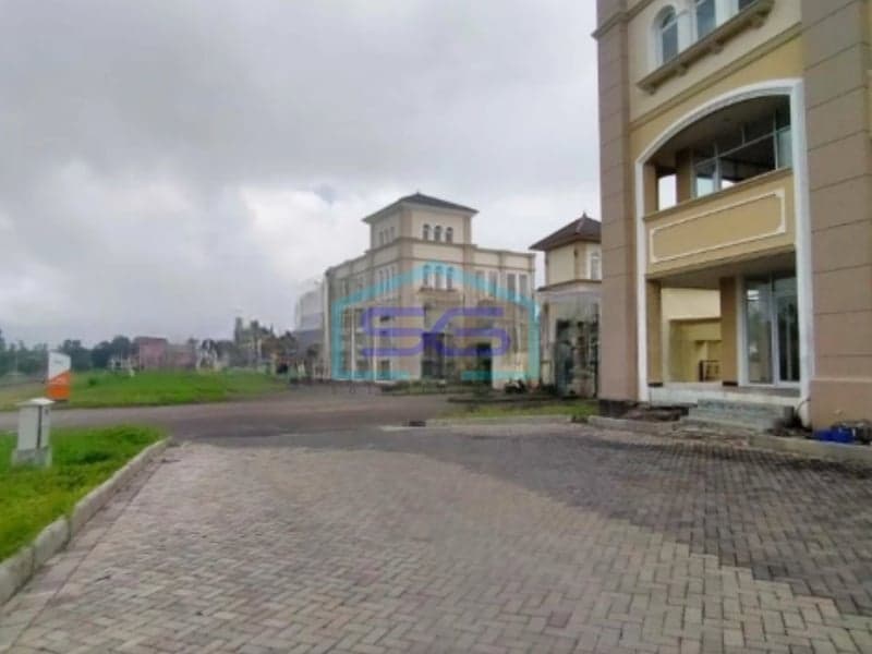 Disewakan Ruko di Jalan Samratulangi Tanjung Batu Kota Manado LB 270 m²