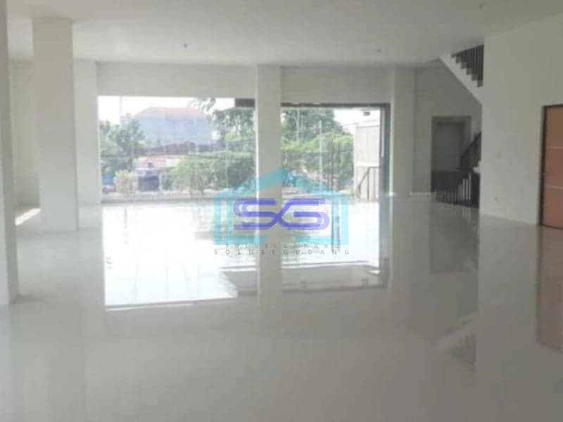 Dijual Ruang Usaha Lokasi di Matraman Jakarta Timur Luas Tanah 759m2