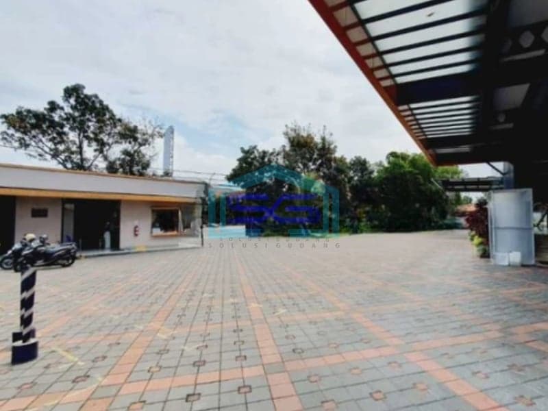 Dijual Gedung Kantor Sangat Premium di Pusat Kota Cimahi Jawa Barat LB 6534m2