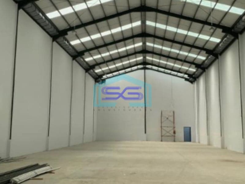 Disewakan Gudang Ada Kantor Luas Tanah  930 m² Lokasi di Pakuhaji Tangerang