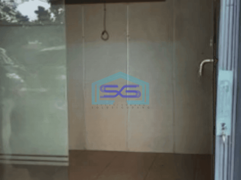 Dijual Cepat Ruko 3 Lantai Luas Bangunan  160 m² di Taman Palem Jakarta Barat