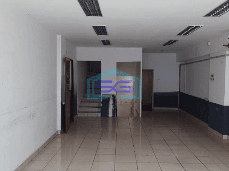Disewakan Ruko di Kebon Jeruk, Jl. Perjuangan Jakarta Barat LB 273m2