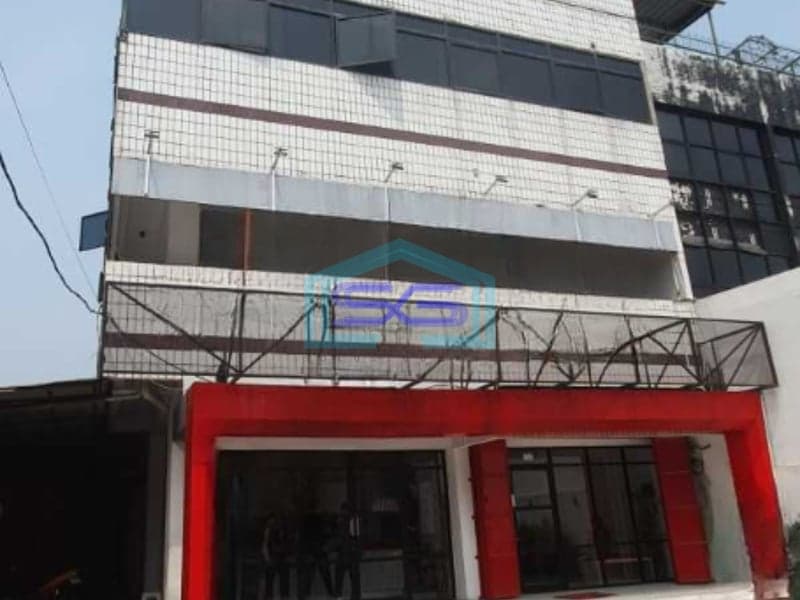 Disewakan Ruko Lokasi Strategis Luas Tanah 200 m² di Jembatan Lima Jakarta Barat