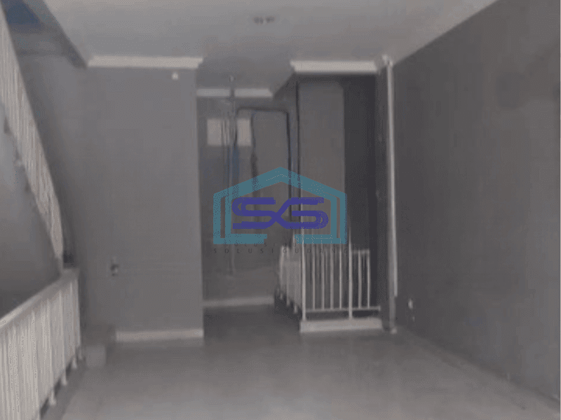 Disewakan Ruko 3 Lantai Luas Bangunan 236 m² di Green Lake City Jakarta Barat