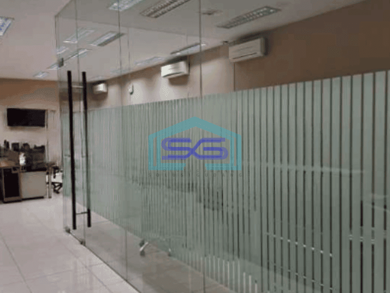 Dijual Ruko Luas Bangunan 560 m² Hadap Jalan Raya di Mangga Dua Jakarta Barat