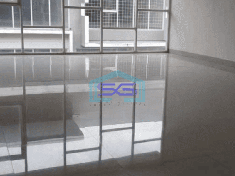 Dijual Ruko Luas Bangunan  210 m² Lokasi Strategis di Buah Batu Bandung