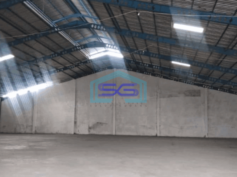Disewakan Gudang Siap Pakai Luas Bangunan 2000 m² di Semarang Barat