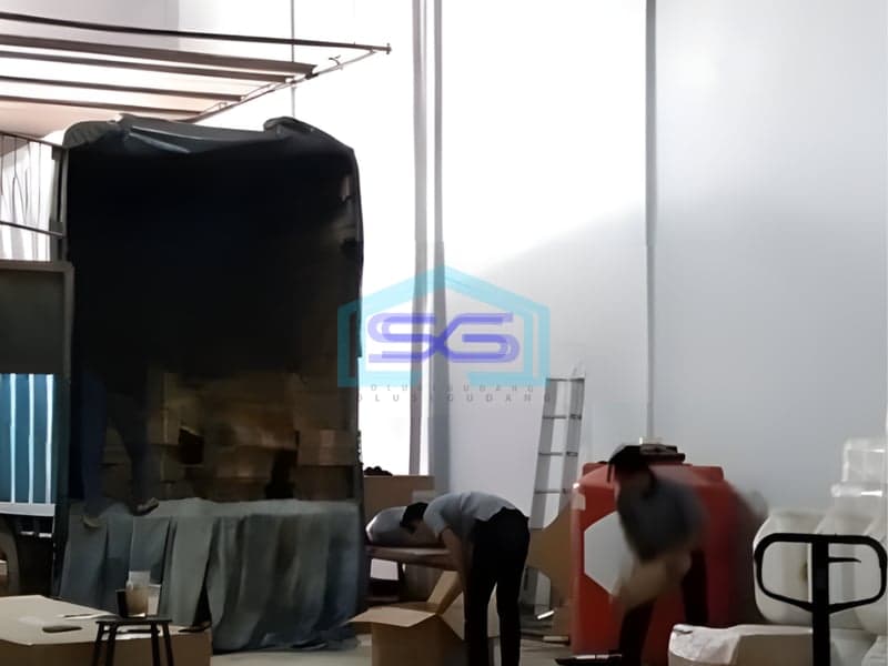Disewakan Gudang Ada Kantor Luas Tanah 540 m² Lokasi Bebas Banjir di BSD Tangerang
