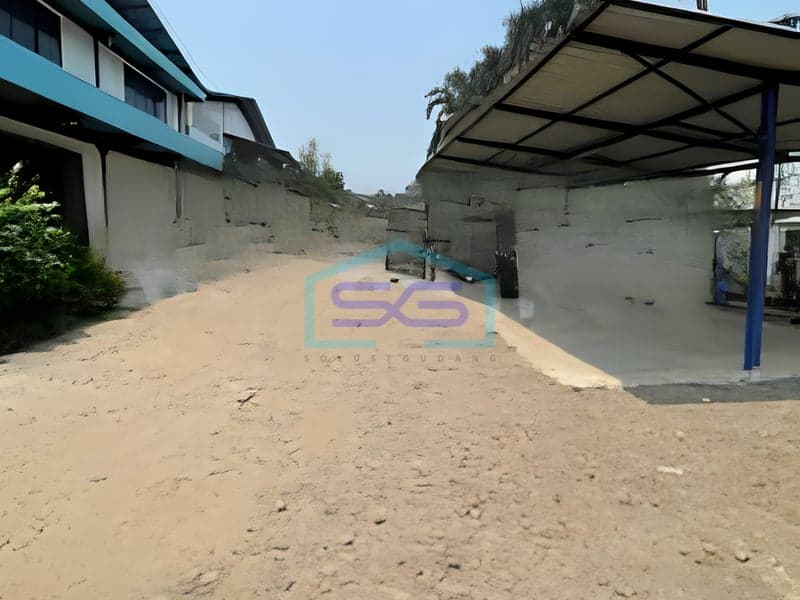 Dijual Gudang Luas Bangunan 4000 m² Lokasi Siap Huni di Pasar Kemis Tangerang