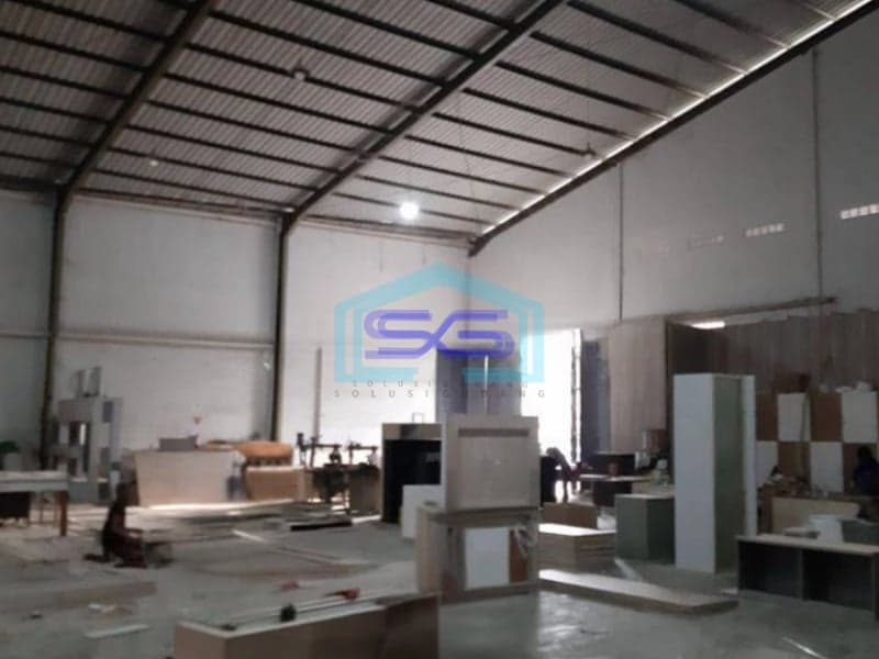 Disewakan Gudang Strategis + Kantor di Jalan Raya Kiaracondong Bandung LT 1800m2