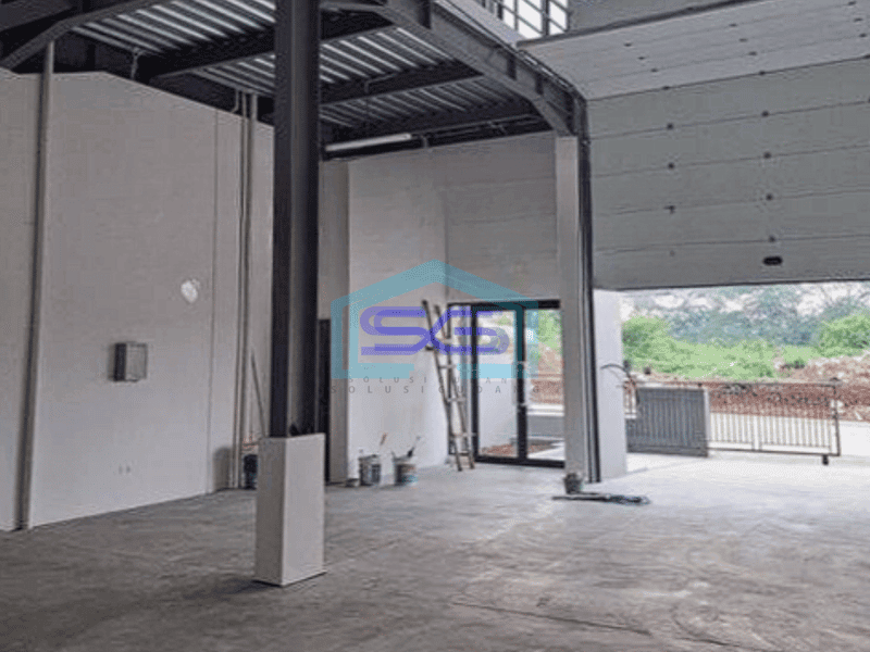 Dsewakan gudang baru bagus di Taman Tekno Bsd City