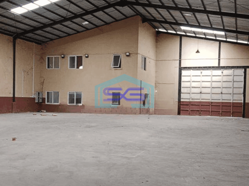Disewakan gudang bagus 700m2 di Cipondoh