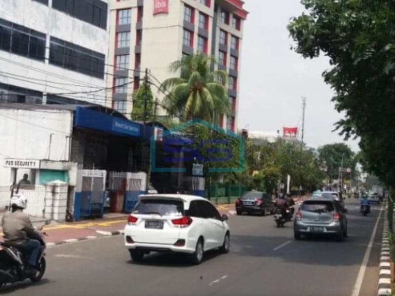Commercial Space for Sale with 1,200 m² Building Area in Bungur Raya, Central Jakarta