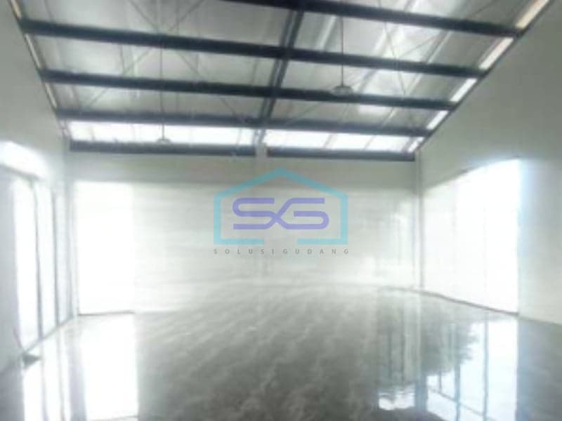 Disewakan Ruang Usaha Luas Bangunan 108 m² Lokasi di Semarang Selatan