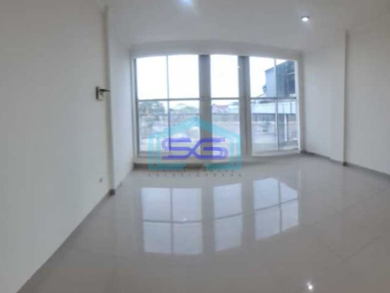 Disewakan Ruko Luas Bangunan 181 m²  Lokasi di Duri Kepa Jakarta Barat