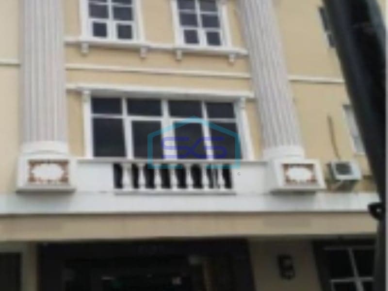 For Sale: 3-Story Shop House in South Jakarta, Building Area 216 m²