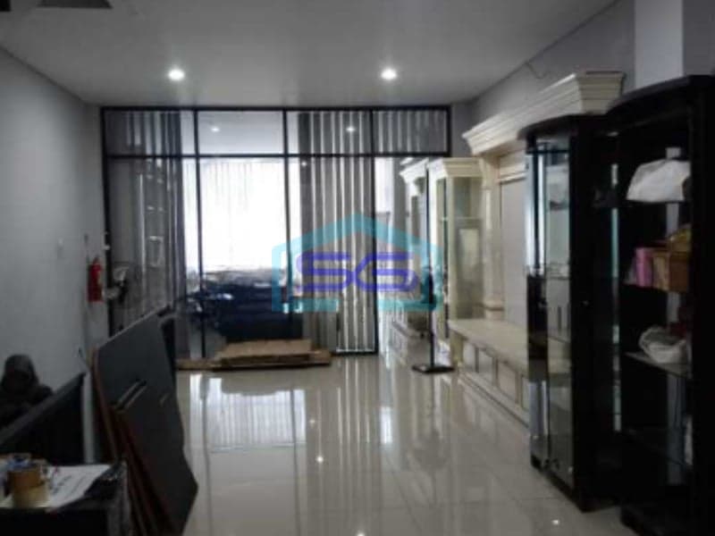 Disewakan Segera Ruko Green Ville Jakarta Barat LB 270m2 Termurah Posisi Ramai Di Jalan Besar Bebas Banjir