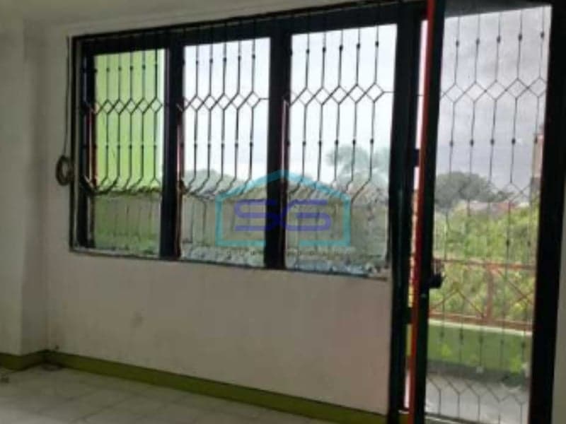 Spacious Shophouse for Rent, Building Area 217 sqm, West Jakarta Location