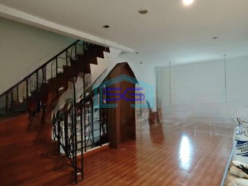 Dijual Ruko Luas Bangunan  185 m² Lokasi Bebas Banjir di Harapan Indah Bekasi