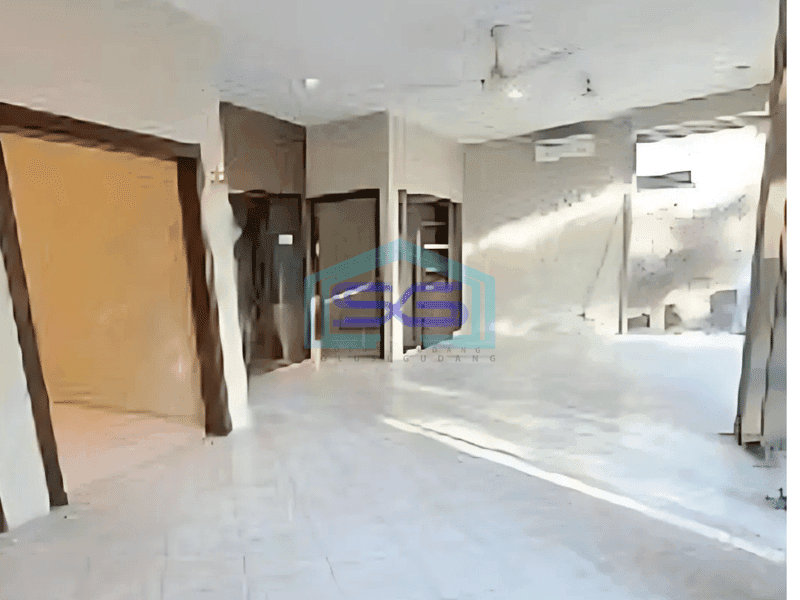 Disewakan Ruang Usaha Ngagel Tama, Surabaya Luas Tanah 230m2 Lokasi Strategis
