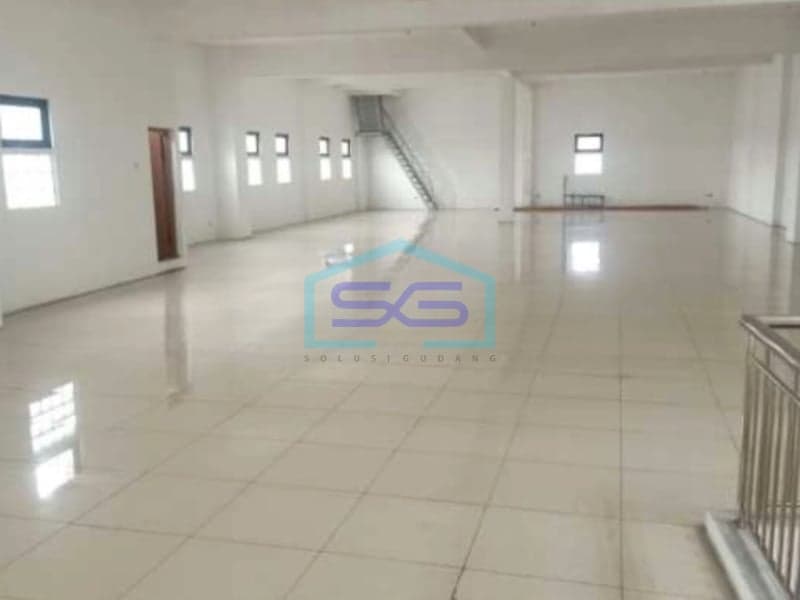 For Rent: Strategic 2-Story Shophouse in Cimahi West Java Building Area 650 m²