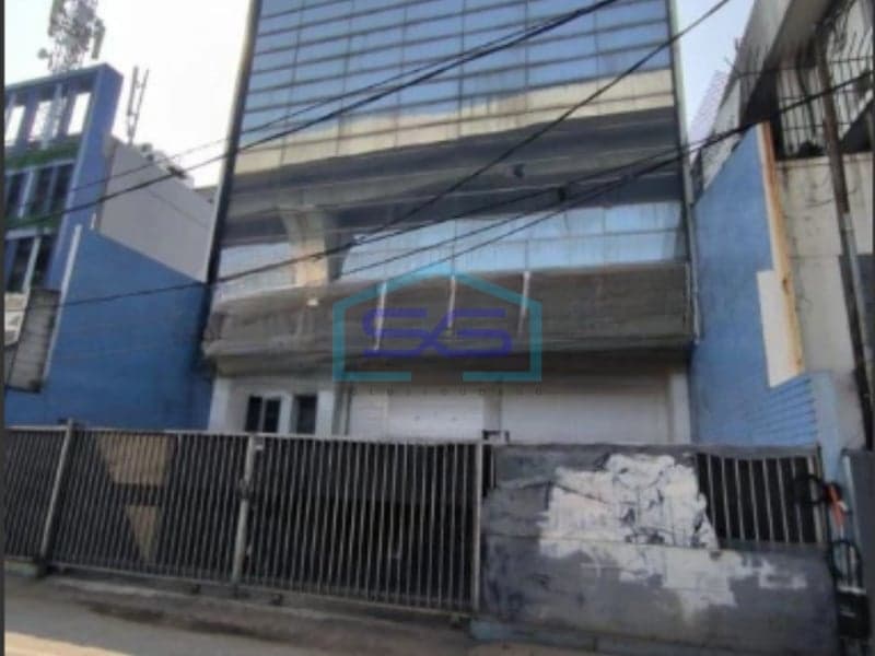 Office for Sale with Elevator in Menteng Area, Central Jakarta BL 1,044 sqm