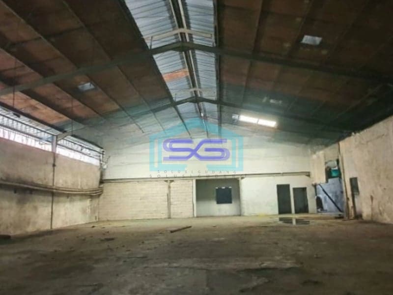 Disewakan Ruko Luas Bangunan  250 m² Lokasi di Pluit Jakarta Utara