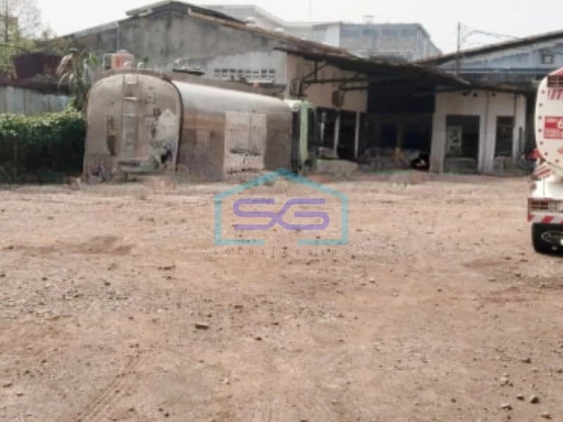 For Sale Strategic Location Land Area 1270 m² 1 Floor in Bandung East Java