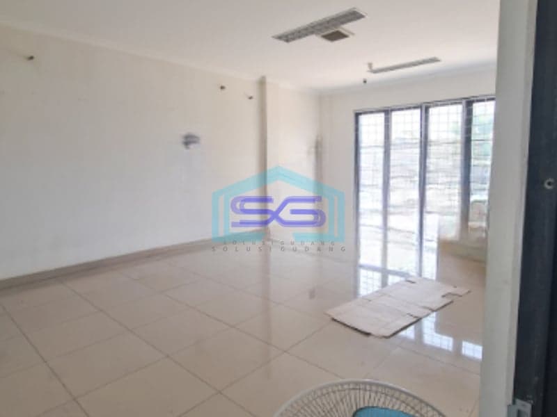 Disewakan Ruko Bebas Banjir 2 Lantai Luas Bangunan 208 m² Lokasi Gading Serpong Tangerang