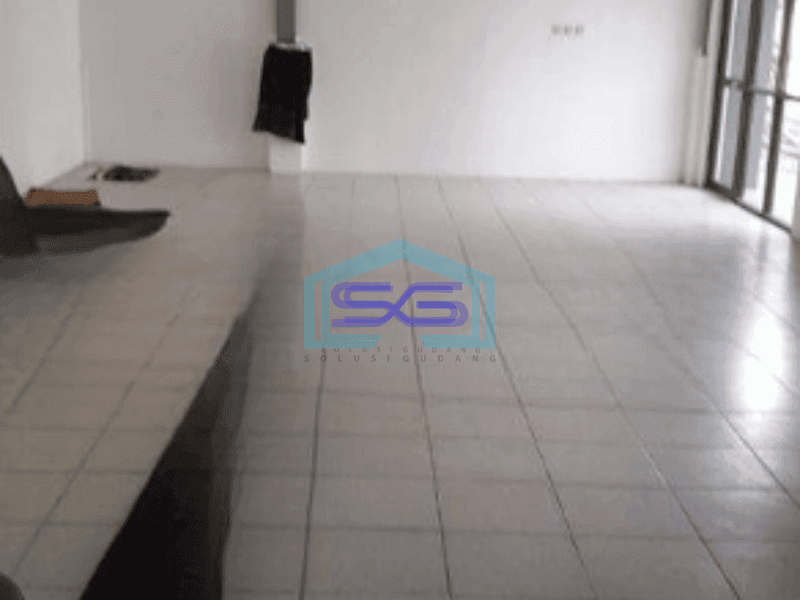 Disewakan Gudang Ada Kantor Luas Bangunan 660 m² di Sepatan Tangerang