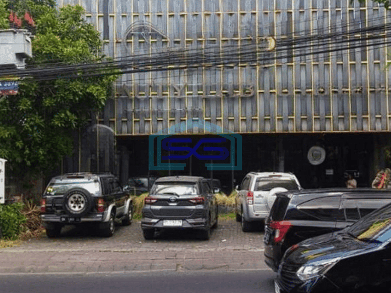 Disewakan Ruko Ruang Usaha Full Bangunan di Seminyak Badung Bali LT 1200m2