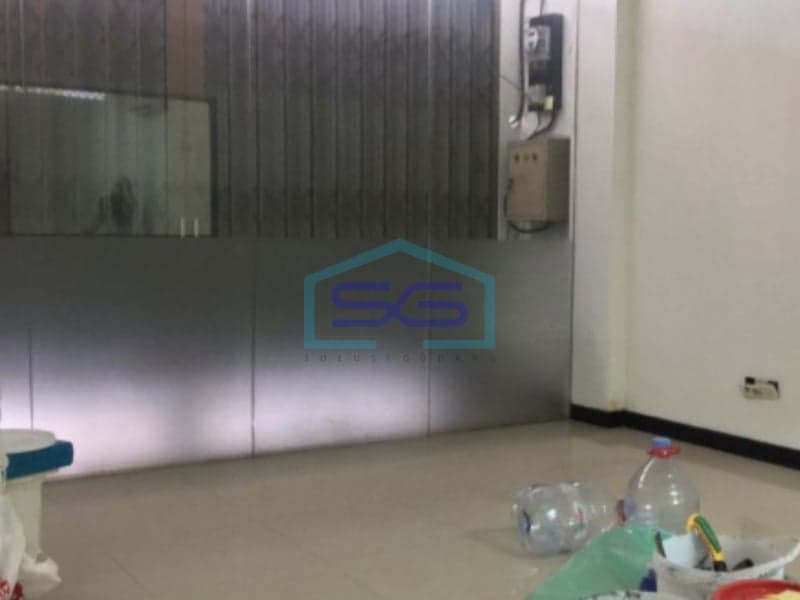 Dijual Ruko Luas Tanah  400 m² Lokasi di Jakarta Barat